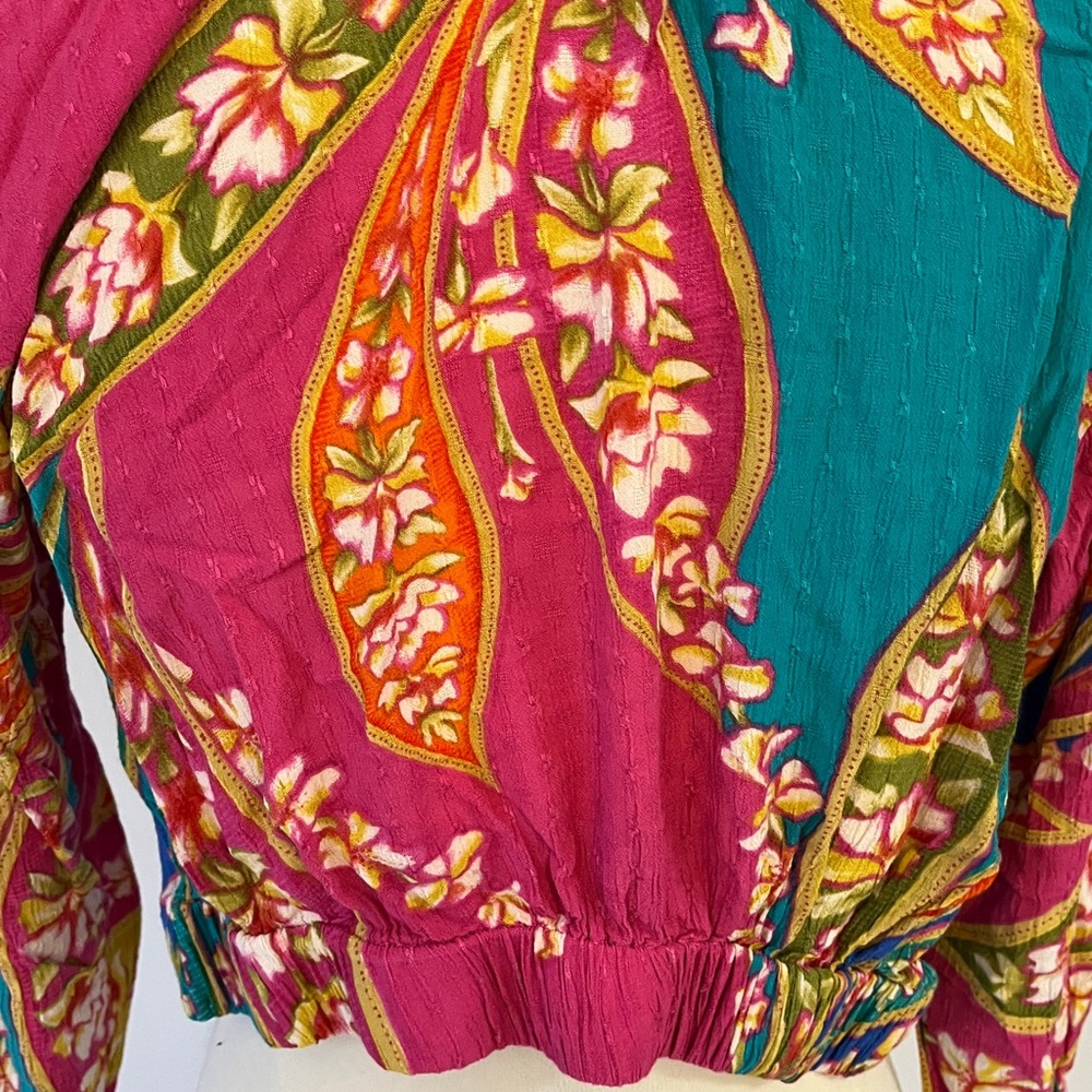 Colorful Floral Women's Top haute hippie - Picture 6 of 8